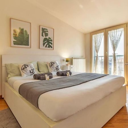Unique & Strategic Flat, 50M From M4 Station Appartement Milaan Buitenkant foto