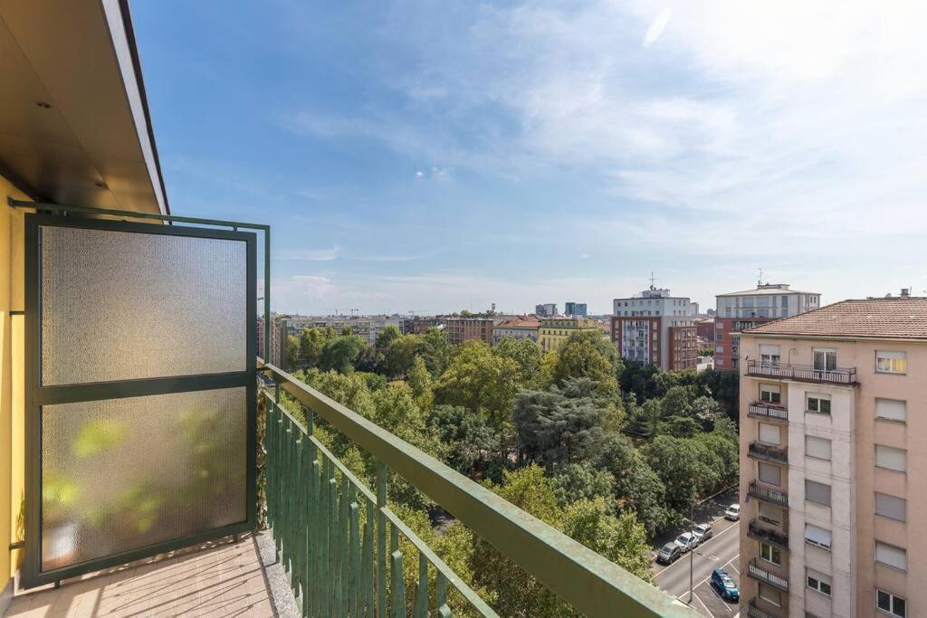 Unique & Strategic Flat, 50M From M4 Station Appartement Milaan Buitenkant foto